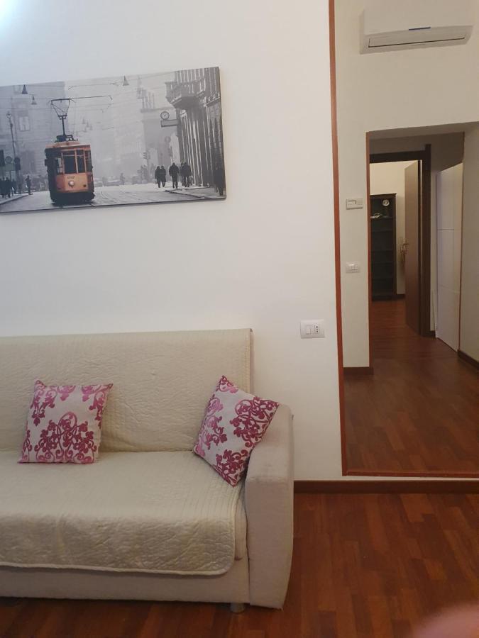 Arena Suite All Comforts - With Free Parking Garage Per Qualified Rate - Con Parcheggio Incluso Per Le Tariffe Qualificanti - Metro Verde Greenline Moscova Милан Экстерьер фото
